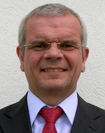 <b>Dr. Rolf Schmidt</b>, 59 years, German national, located in Shanghai, China - Rolf
